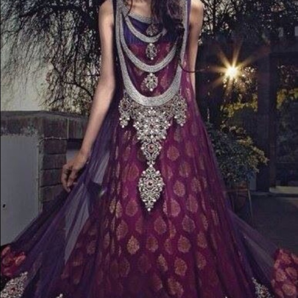 Dress - Picture 2 of 2